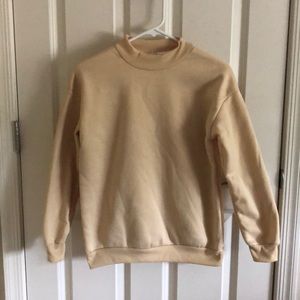 Pastel yellow pullover
